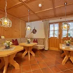 Franziskus *